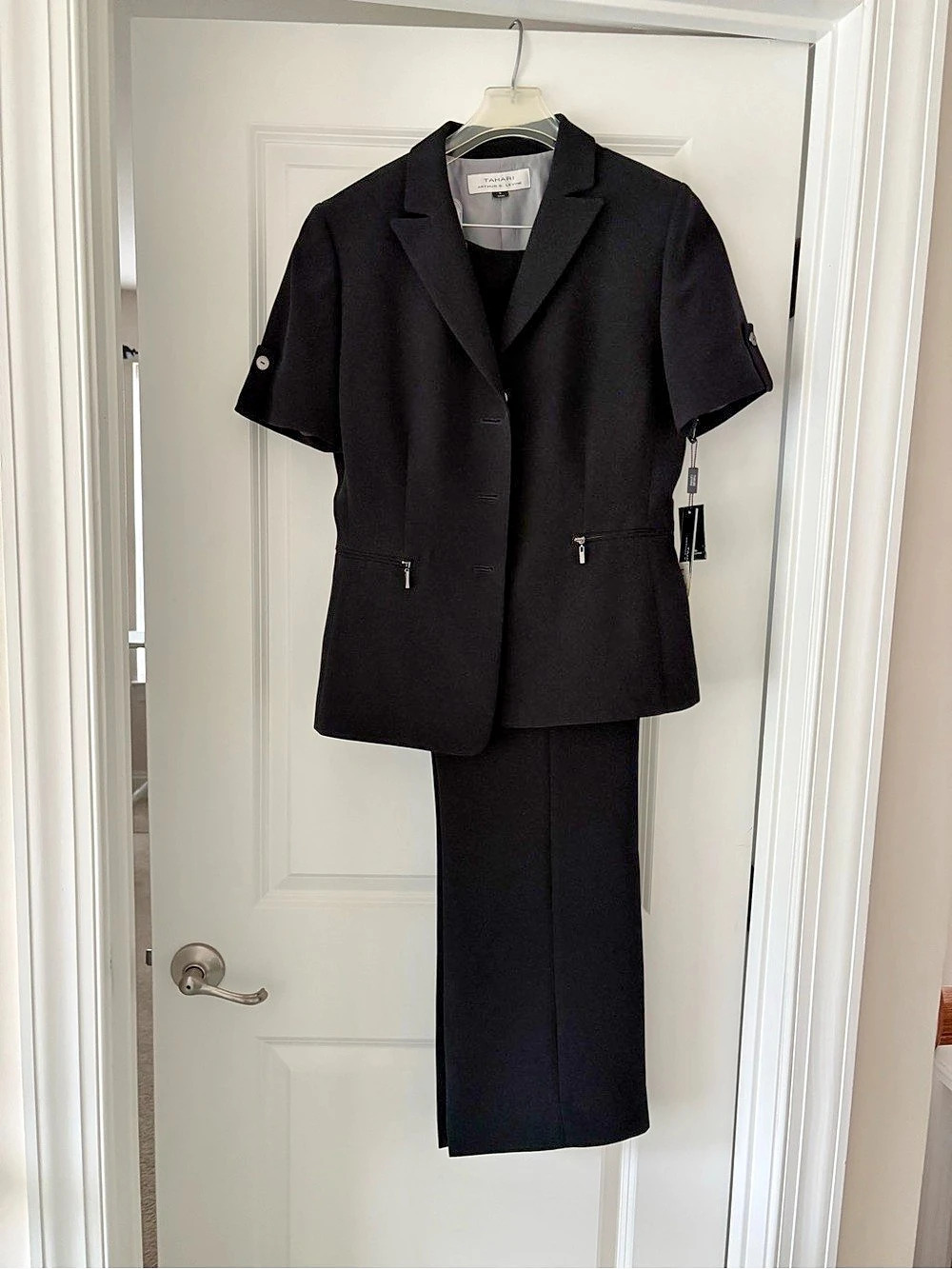 Tahari Arthur S. Levine Black Short Sleeve Pantsuit
